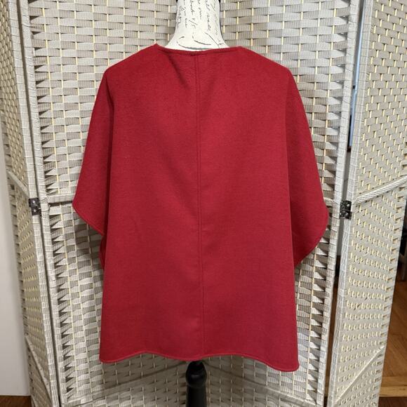 Talbots Embellished Ruana Cape XS/S Red Wool Blend Rhinestone Button Pockets NEW - Picture 3 of 8